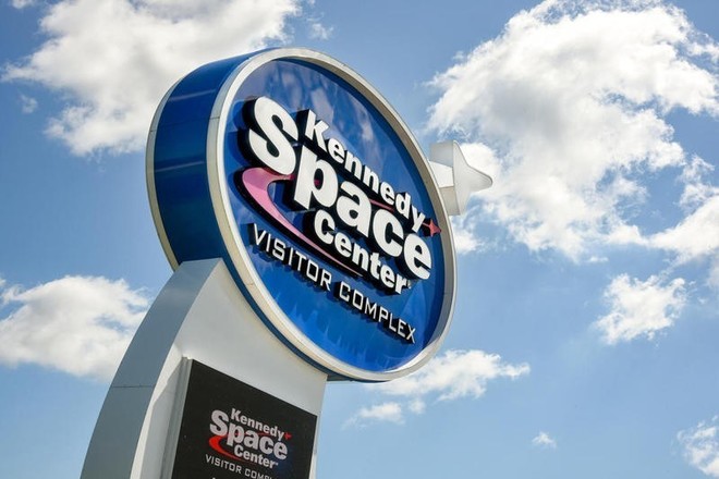 Kennedy Space Center with Airboat Adventure - Ages 3 & Up