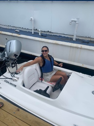 Mini-Powerboat Rentals | 1 or 2 people 