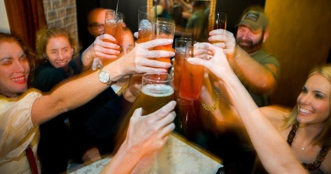 Combo Cocktail and Food History Tour (21+))- 4hrs