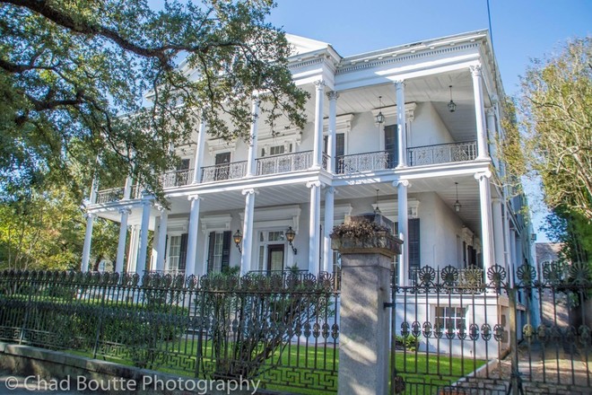 Garden District Walking Tour- 2hrs