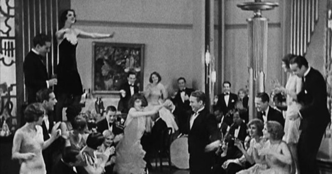 The Roaring 20's Tour: Swing, Style and Social Revolut- 2hrs