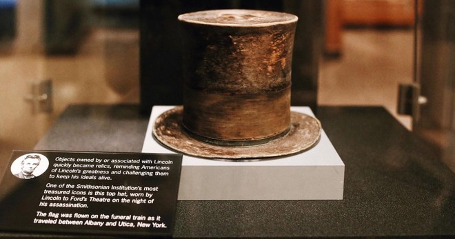 Smithsonian National Museum of American History Tour – Semi-