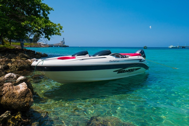 Speedboat Cruise (Lovers Cave)
